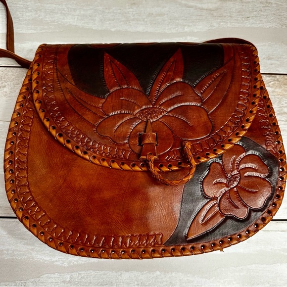 Hand Tooled Brown Leather Saddle Bag Crossbody Retro Boho Craftcore Cottagecore - Picture 15 of 15
